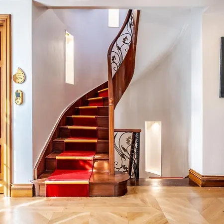 Lovely In Historic Mansion In Beylerbeyi Apartament